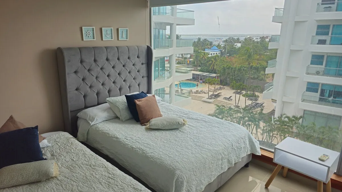 Jacuzzi privado, preciosas vistas al mar, acceso a la playa