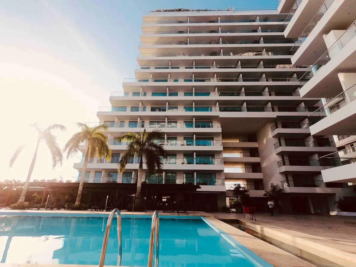 Jacuzzi privado, preciosas vistas al mar, acceso a la playa