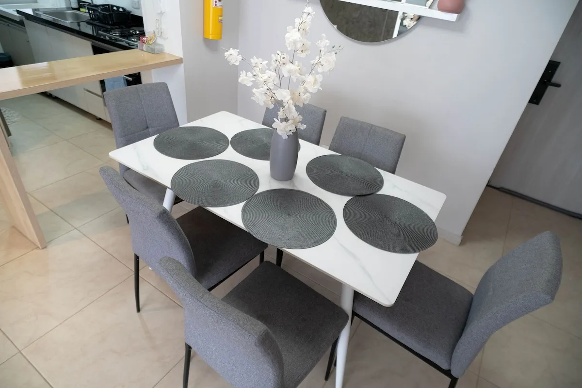 Relax y Elegancia en Cali: 3 BR Familias/Negocios